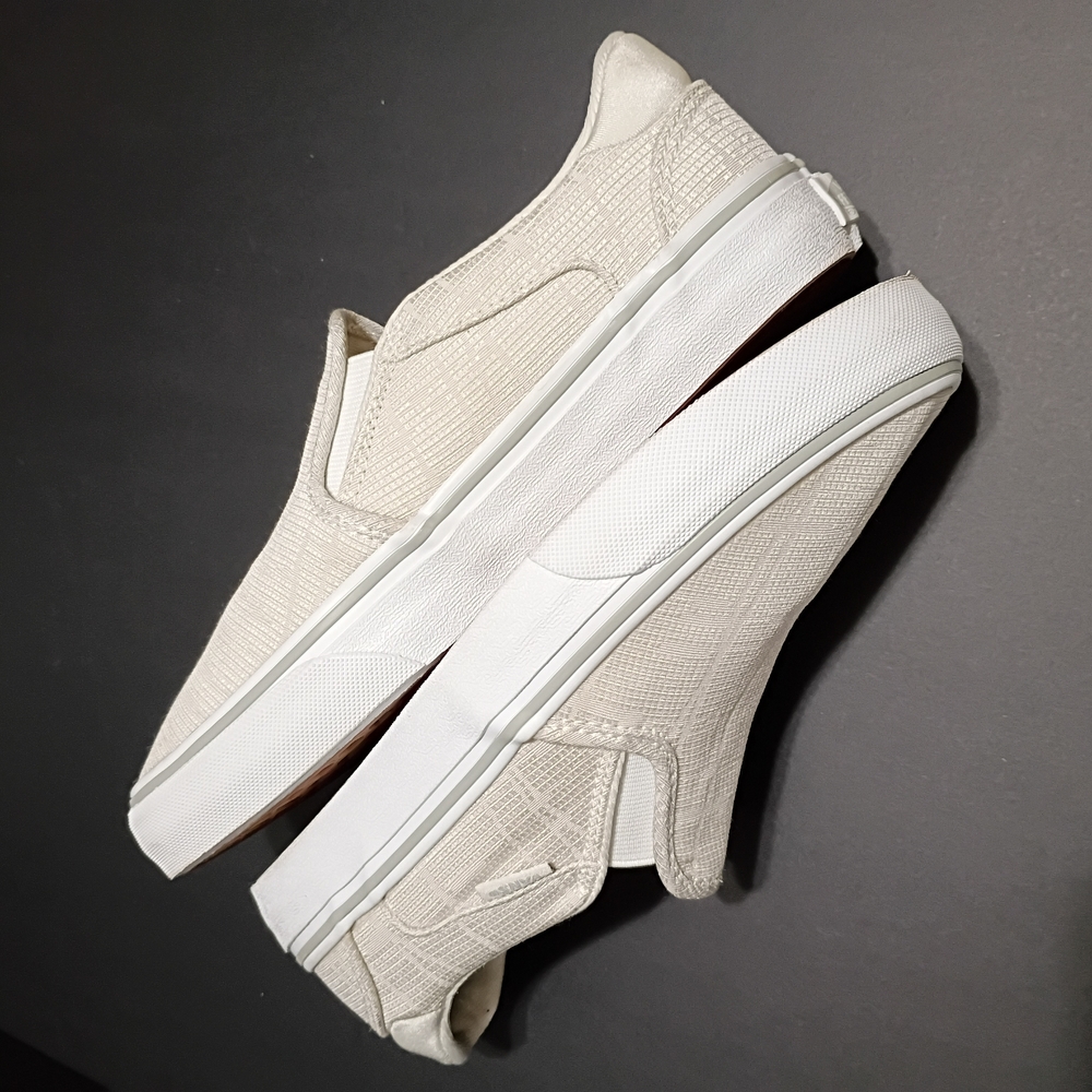 Vans Cream Classic Slip-on Deluxe Comfort Women's Shoes - Picture 5 of 11
